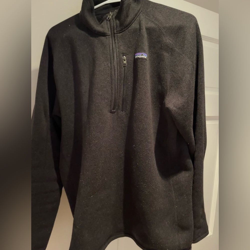 Patagonia men’s L better sweater 1/4 zip Black